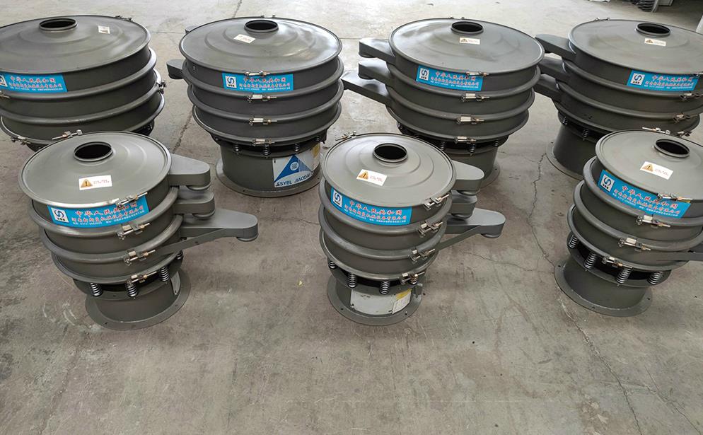 福建某杉發(fā)貨超聲波、旋振篩