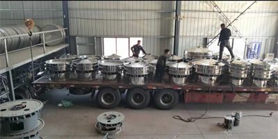 浙江客戶20臺定制的振動篩，已給您裝車發(fā)貨了