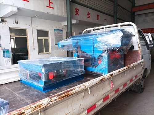 振動(dòng)平臺(tái)、直線篩發(fā)貨