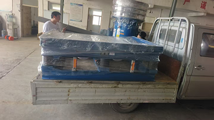 振動平臺、旋振篩發(fā)貨