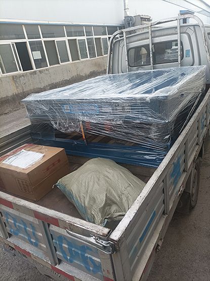 振動(dòng)平臺(tái)、彈跳球發(fā)貨