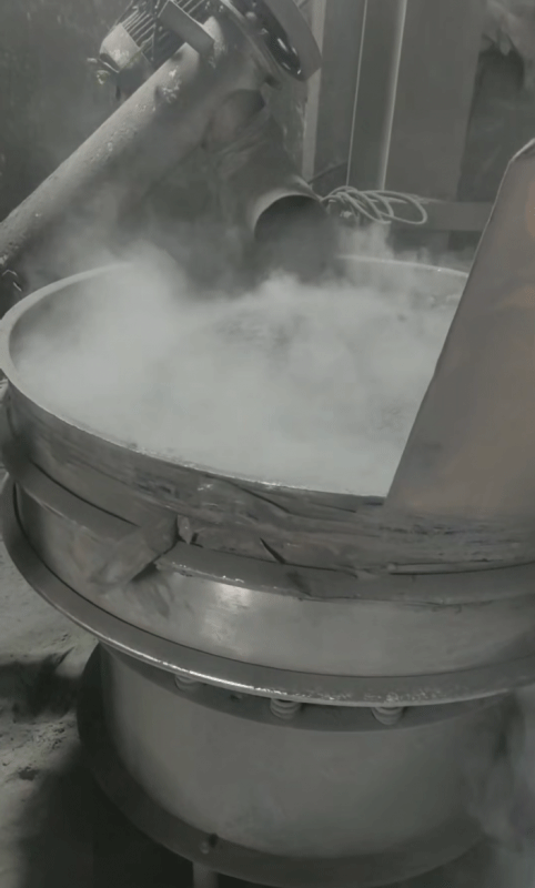 用了10年的振動(dòng)篩客戶(hù)，還可以再戰(zhàn)10年！ 給客戶(hù)創(chuàng)造更多價(jià)值，擴(kuò)產(chǎn)了要再?gòu)?fù)購(gòu)一臺(tái)！