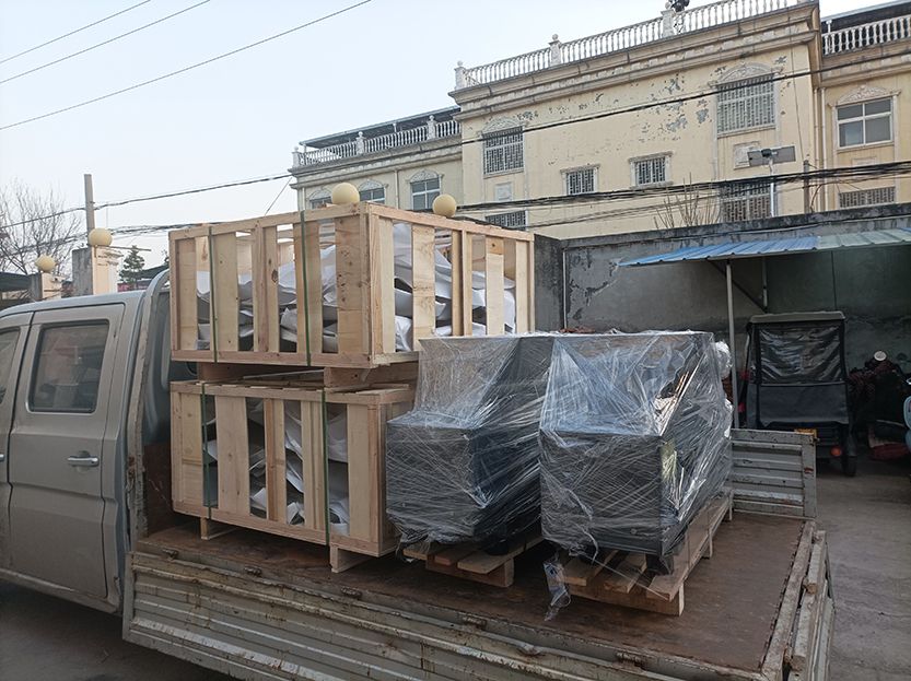 電磁給料機、特殊定制旋振篩上蓋發(fā)貨