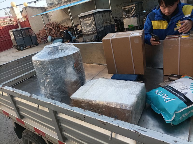 控制柜、料筒等發(fā)貨