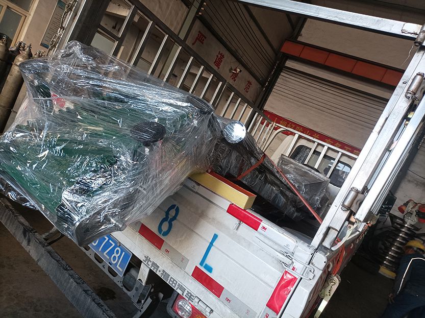 客戶定制皮帶輸送機發(fā)貨